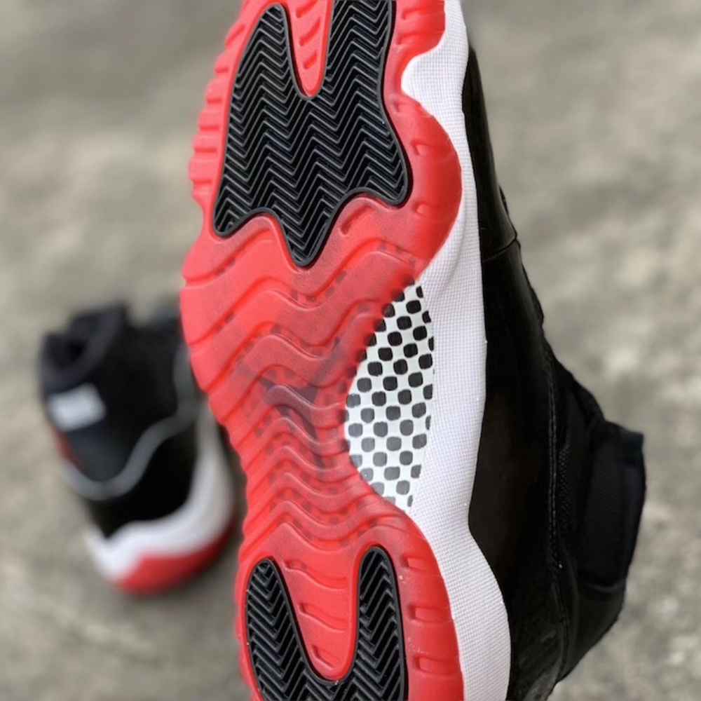 Air Jordan 11「Bred」